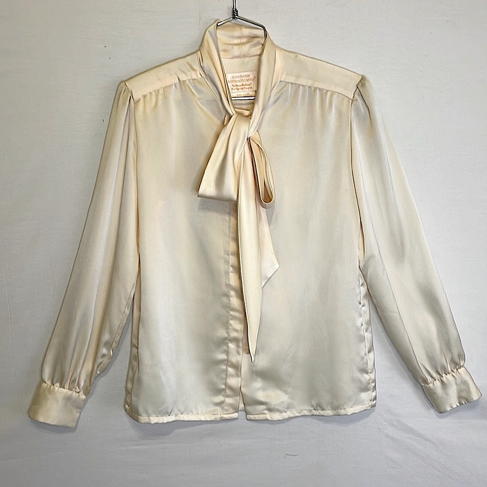 Vintage COUNTRY SOPHISTICATES by PENDLETON Blouse with Tie